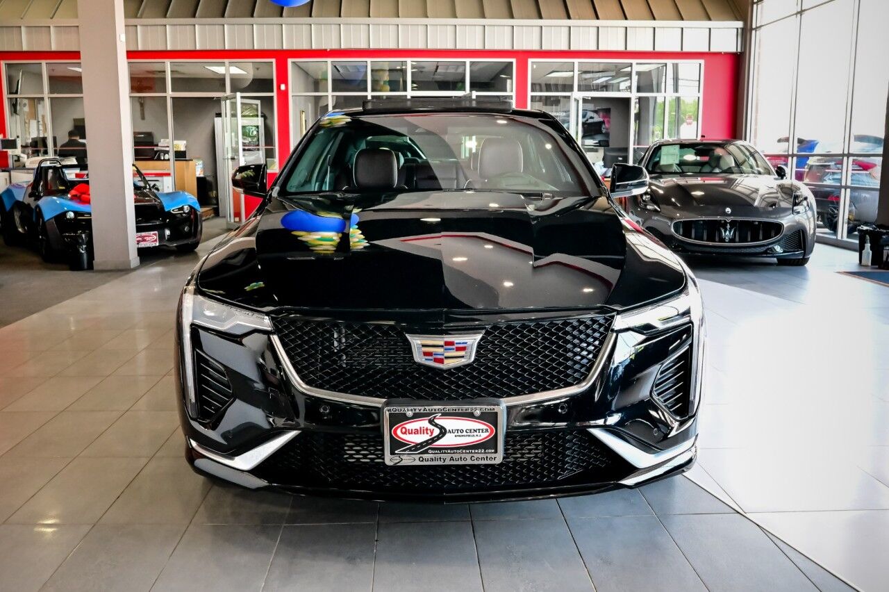 2022 Cadillac CT4 Sport photo 2
