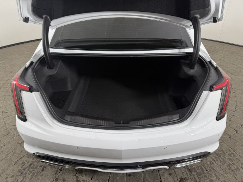 2022 Cadillac CT5 4dr Sdn Sport Maumee OH