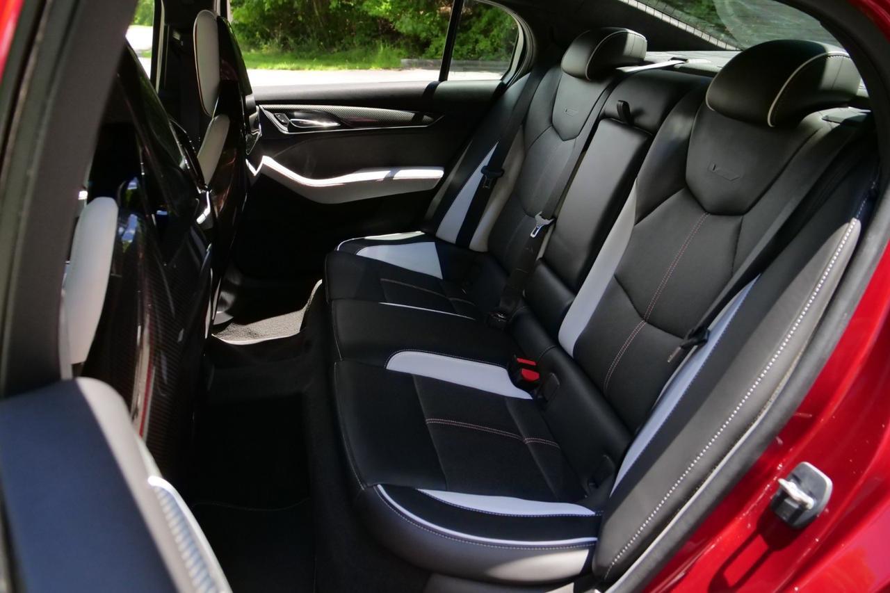 2022 Cadillac CT5-V Blackwing / Carbon Fiber Packages / Supercharged V8! Lincolnton NC
