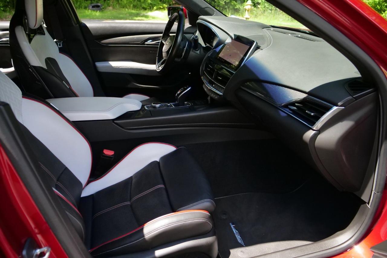 2022 Cadillac CT5-V Blackwing / Carbon Fiber Packages / Supercharged V8! Lincolnton NC