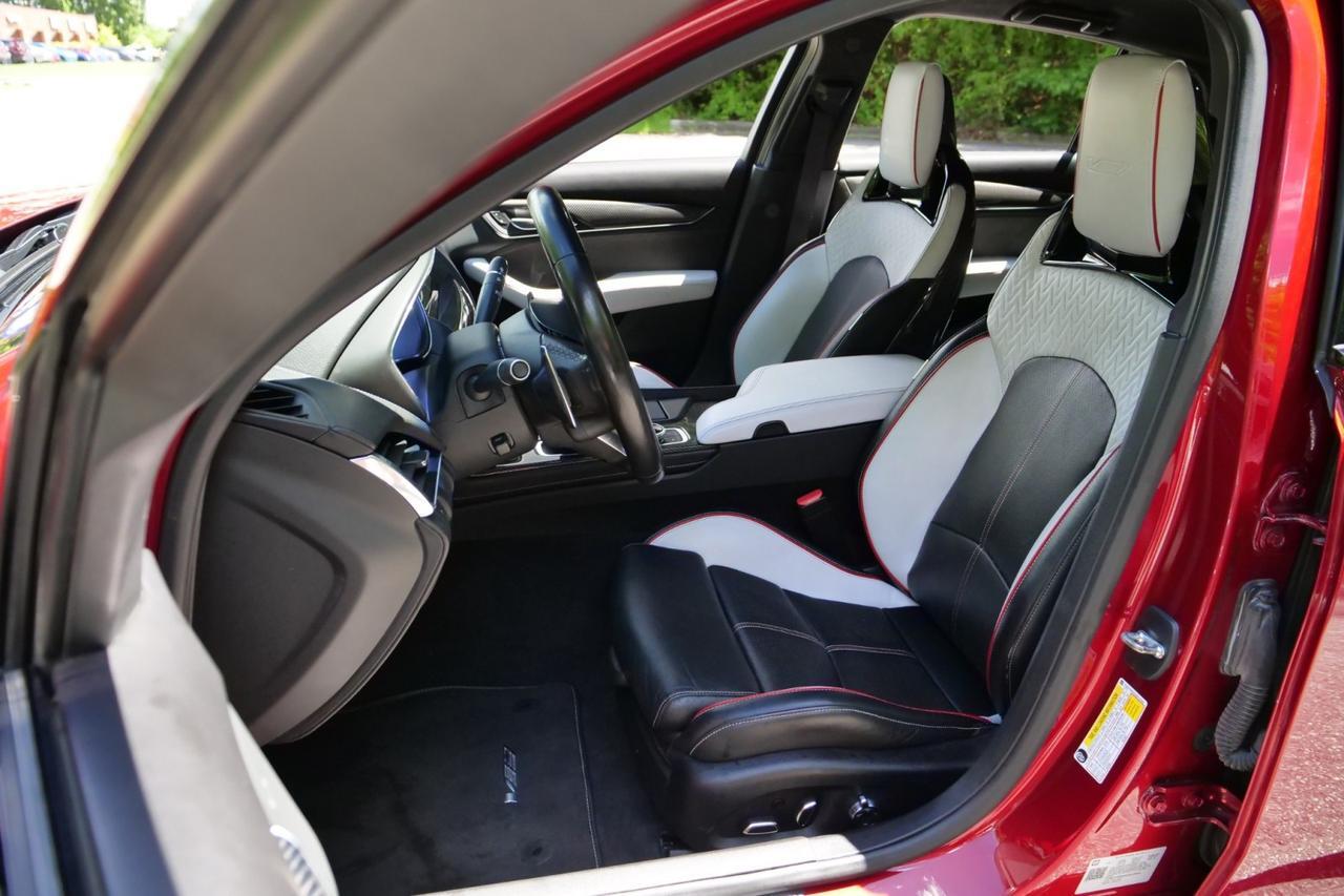 2022 Cadillac CT5-V Blackwing / Carbon Fiber Packages / Supercharged V8! Lincolnton NC