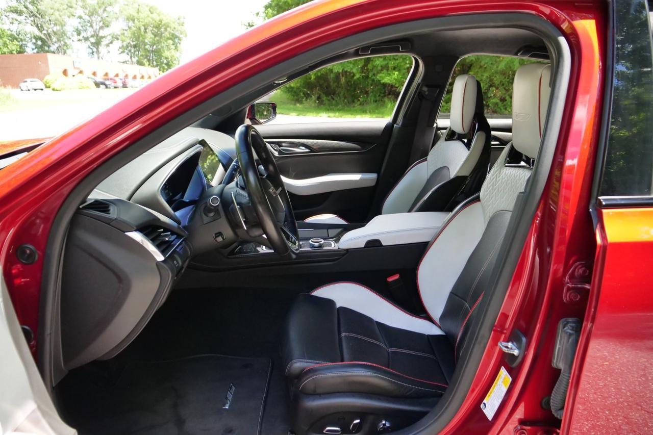2022 Cadillac CT5-V Blackwing / Carbon Fiber Packages / Supercharged V8! Lincolnton NC