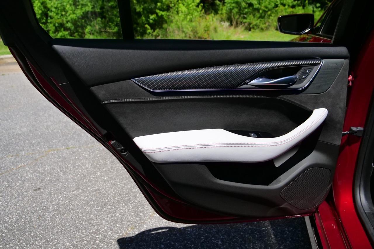 2022 Cadillac CT5-V Blackwing / Carbon Fiber Packages / Supercharged V8! Lincolnton NC