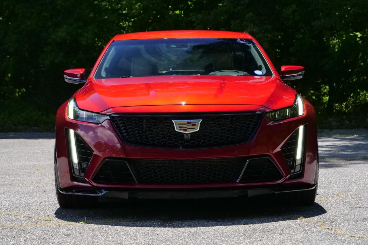 2022 Cadillac CT5-V Blackwing / Carbon Fiber Packages / Supercharged V8! Lincolnton NC