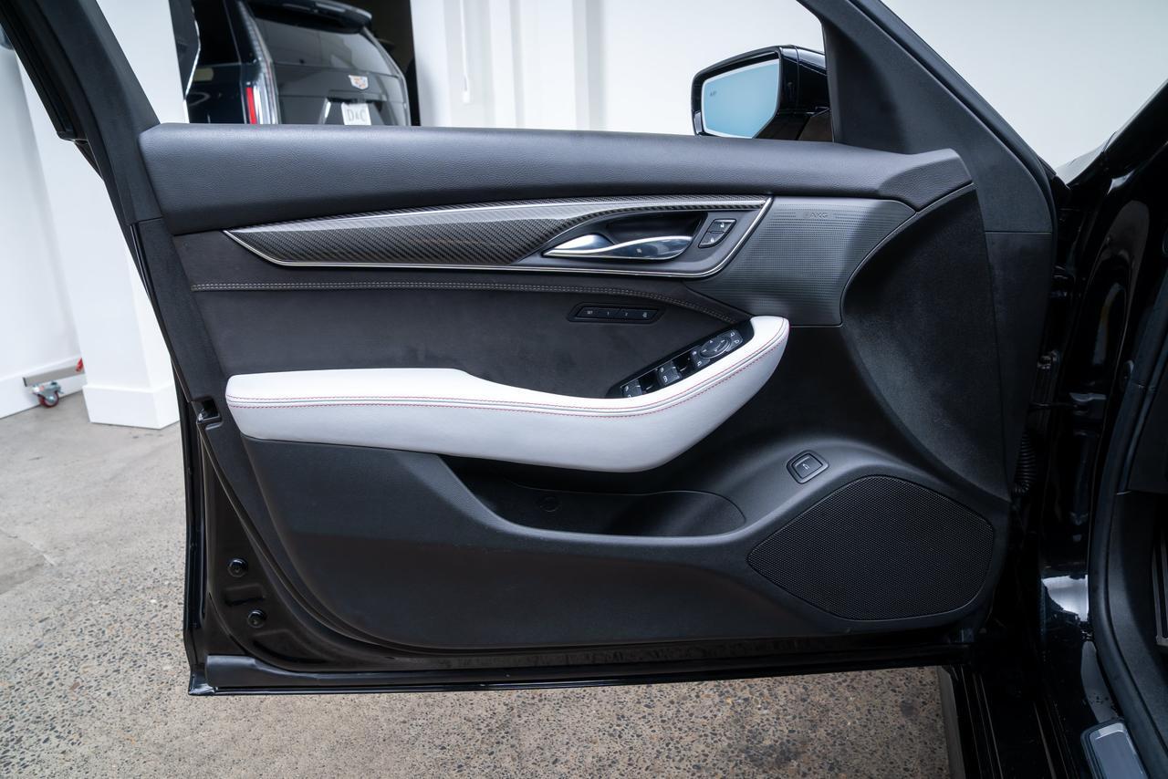 2022 Cadillac CT5 V-Series Performance Bucket Seats / Driver Assist Package Portland OR