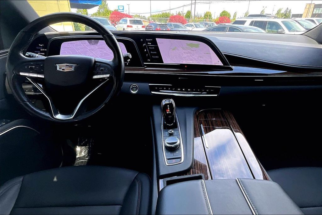 2022 Cadillac Escalade ESV Luxury OR