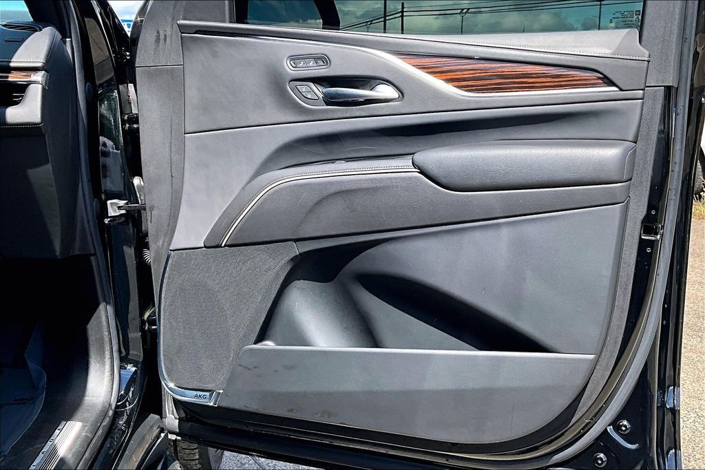 2022 Cadillac Escalade ESV Luxury OR