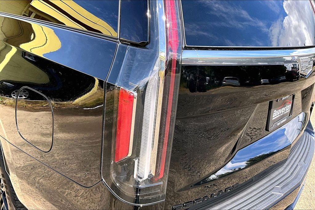 2022 Cadillac Escalade ESV Luxury OR