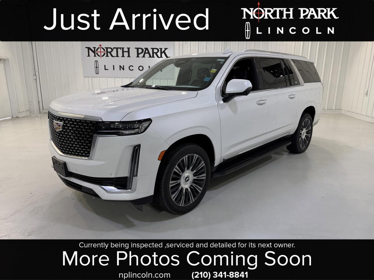 2022 Cadillac Escalade ESV Luxury