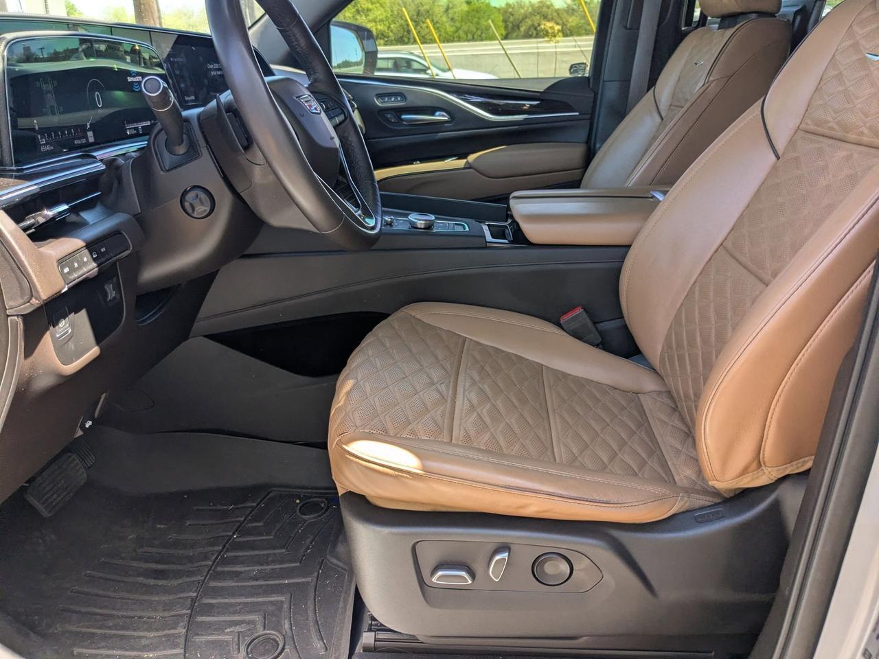 2022 Cadillac Escalade ESV Premium Luxury