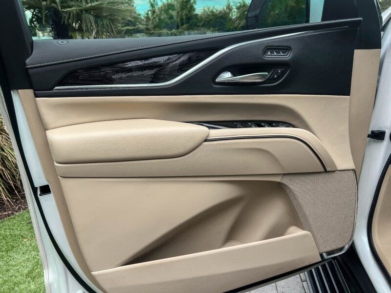 2022 Cadillac Escalade ESV Premium Luxury Wilmington NC