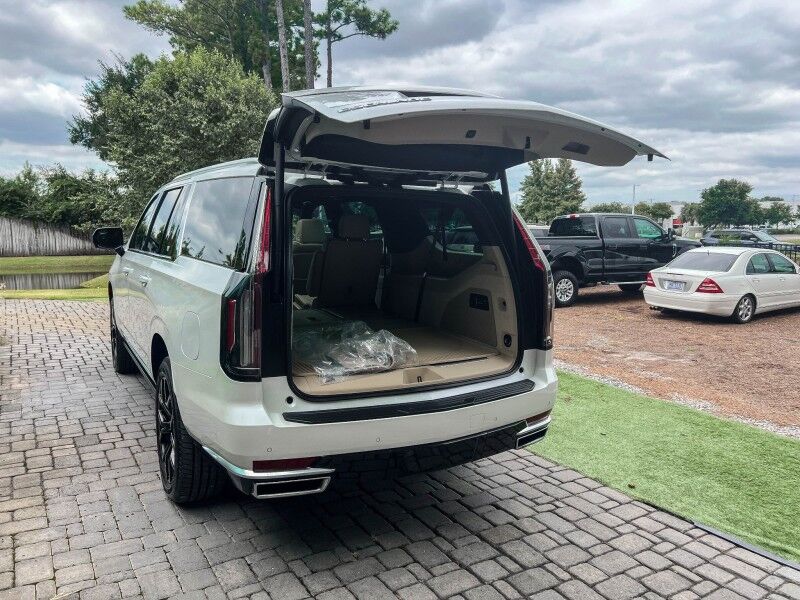 2022 Cadillac Escalade ESV Premium Luxury Wilmington NC