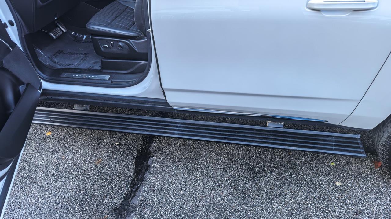 2022 Cadillac Escalade ESV Sport Platinum 4WD Tallmadge OH