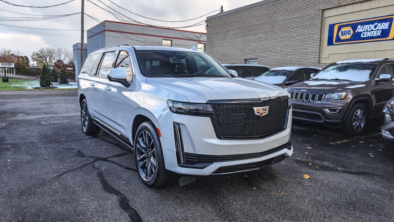 2022 Cadillac Escalade ESV Sport Platinum 4WD
