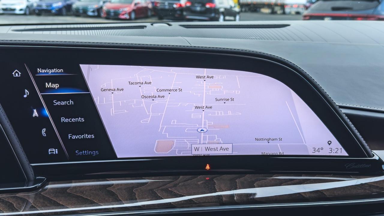 2022 Cadillac Escalade ESV Sport Platinum 4WD Tallmadge OH