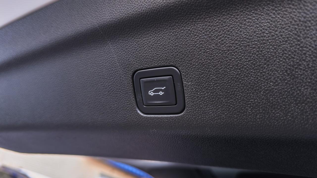 2022 Cadillac Escalade ESV Sport Platinum 4WD Tallmadge OH