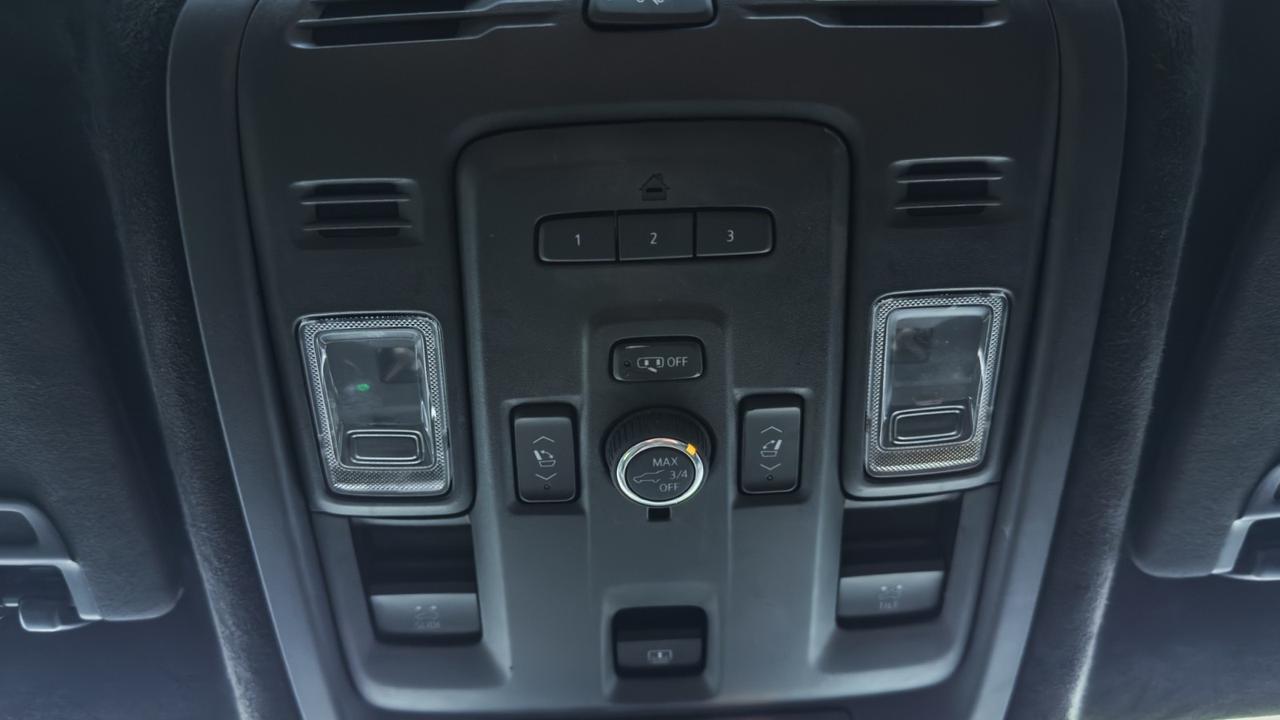 2022 Cadillac Escalade ESV Sport Platinum 4WD Tallmadge OH