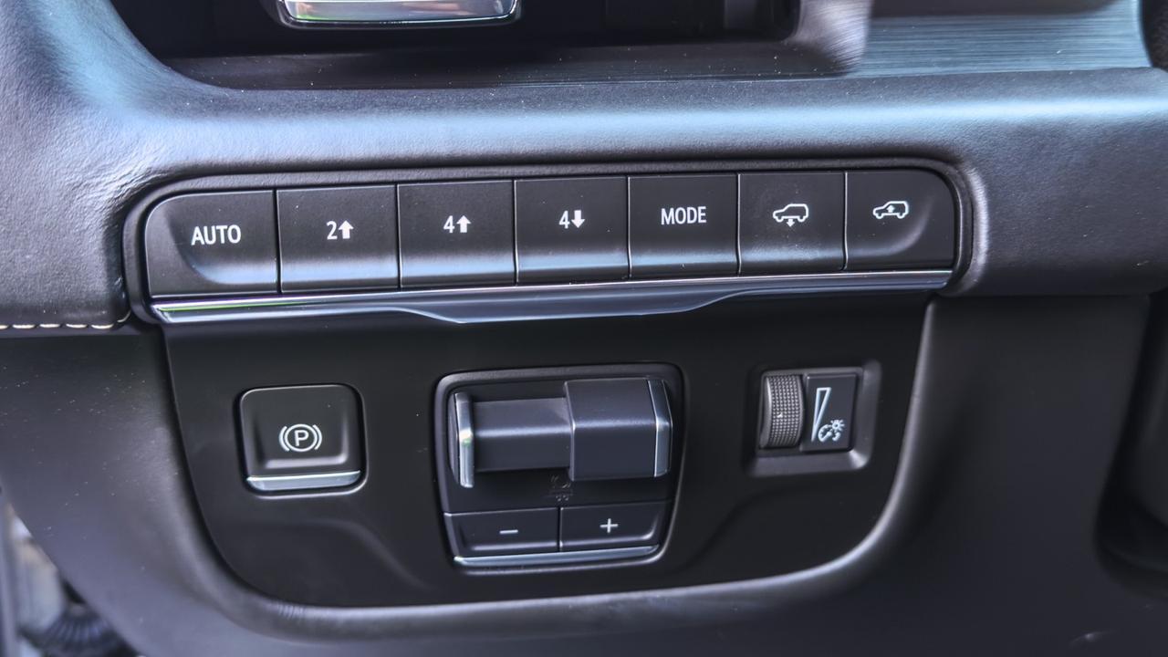 2022 Cadillac Escalade ESV Sport Platinum 4WD Tallmadge OH