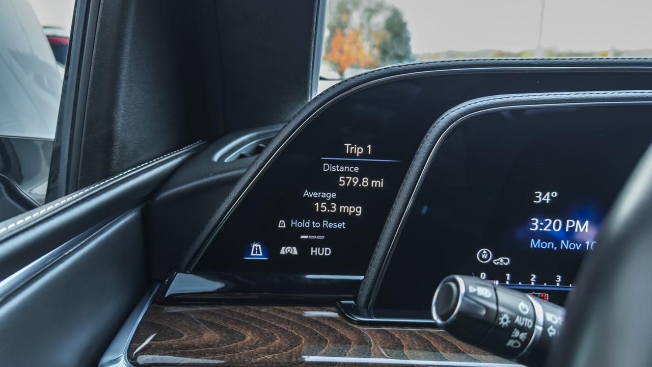 2022 Cadillac Escalade ESV Sport Platinum 4WD Tallmadge OH