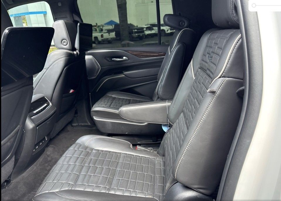 2022 Cadillac Escalade ESV Sport Platinum Portland OR