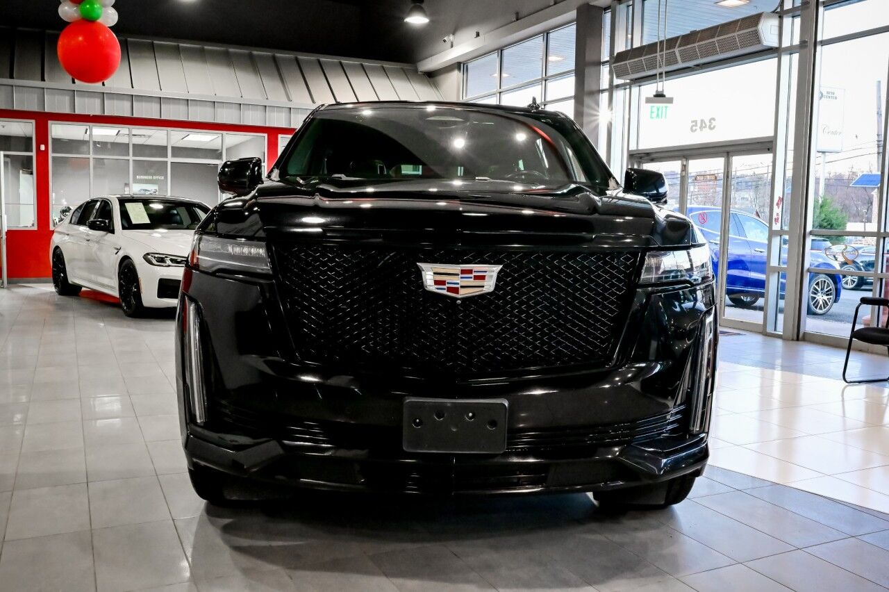 2022 Cadillac Escalade ESV Sport