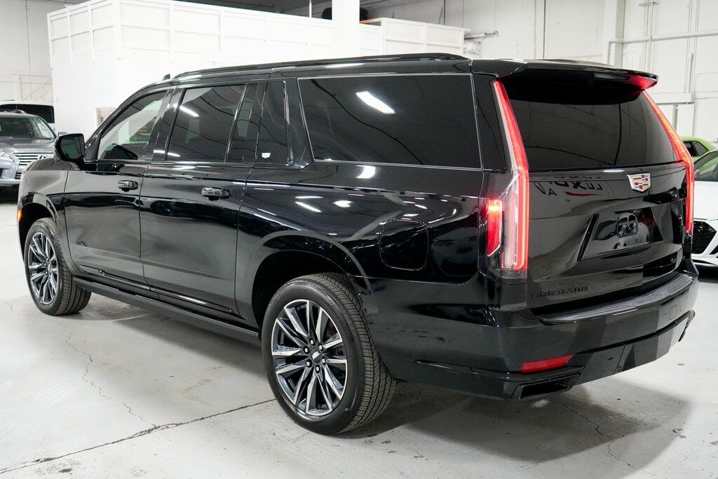 2022 Cadillac Escalade ESV Sport