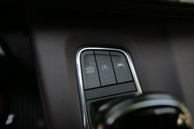 2022 Cadillac Escalade Premium Luxury Platinum / Rear Entertainment /! High Point NC