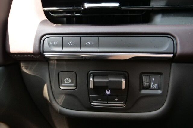 2022 Cadillac Escalade Premium Luxury Platinum / Rear Entertainment /! High Point NC