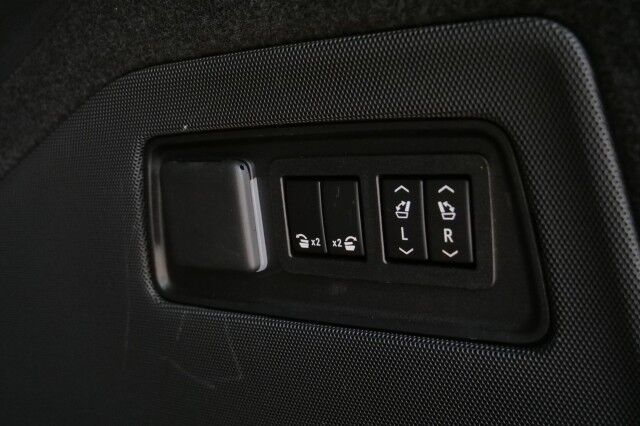 2022 Cadillac Escalade Premium Luxury Platinum / Rear Entertainment /! High Point NC