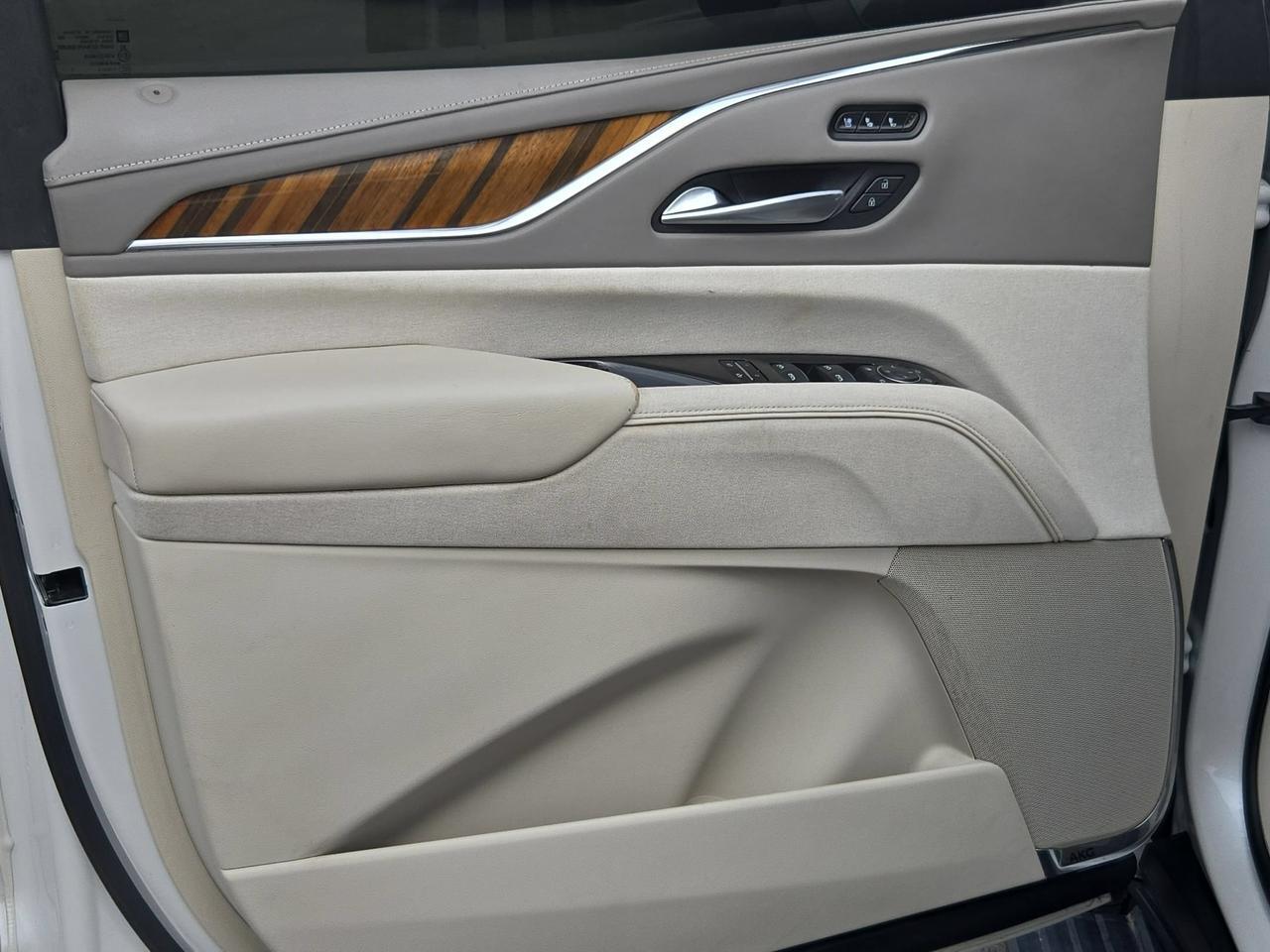 2022 Cadillac Escalade Premium Luxury Platinum San Antonio TX