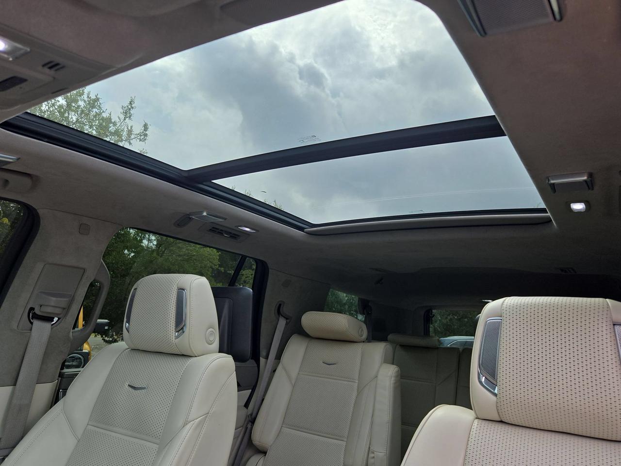 2022 Cadillac Escalade Premium Luxury Platinum San Antonio TX