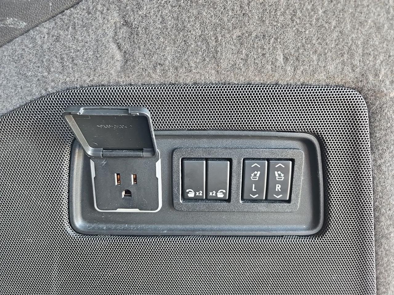 2022 Cadillac Escalade Premium Luxury Fredericksburg VA