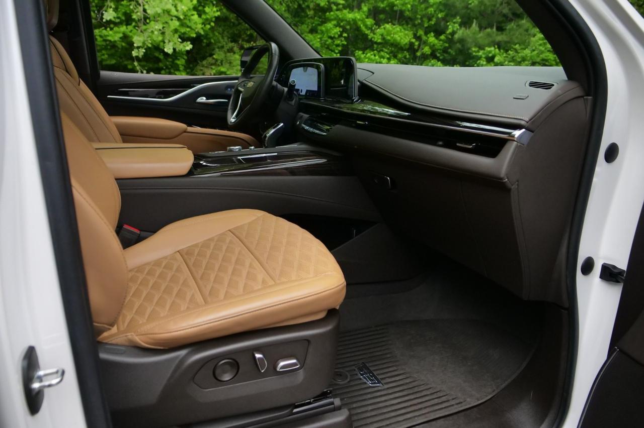 2022 Cadillac Escalade Sport 4WD / Touring Package / Night Vision! Lincolnton NC