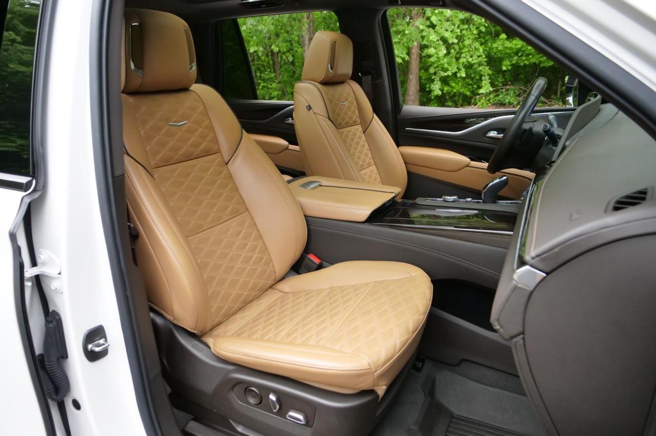 2022 Cadillac Escalade Sport 4WD / Touring Package / Night Vision! Lincolnton NC