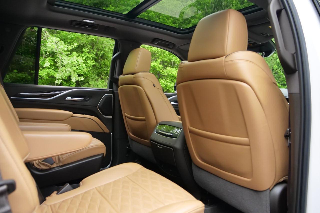 2022 Cadillac Escalade Sport 4WD / Touring Package / Night Vision! Lincolnton NC