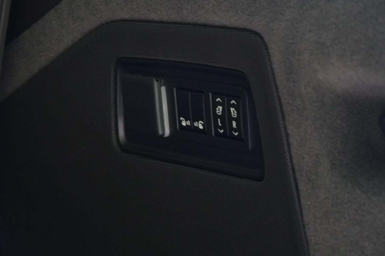 2022 Cadillac Escalade Sport 4WD / Touring Package / Night Vision! Lincolnton NC