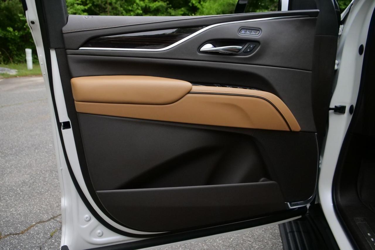 2022 Cadillac Escalade Sport 4WD / Touring Package / Night Vision! Lincolnton NC