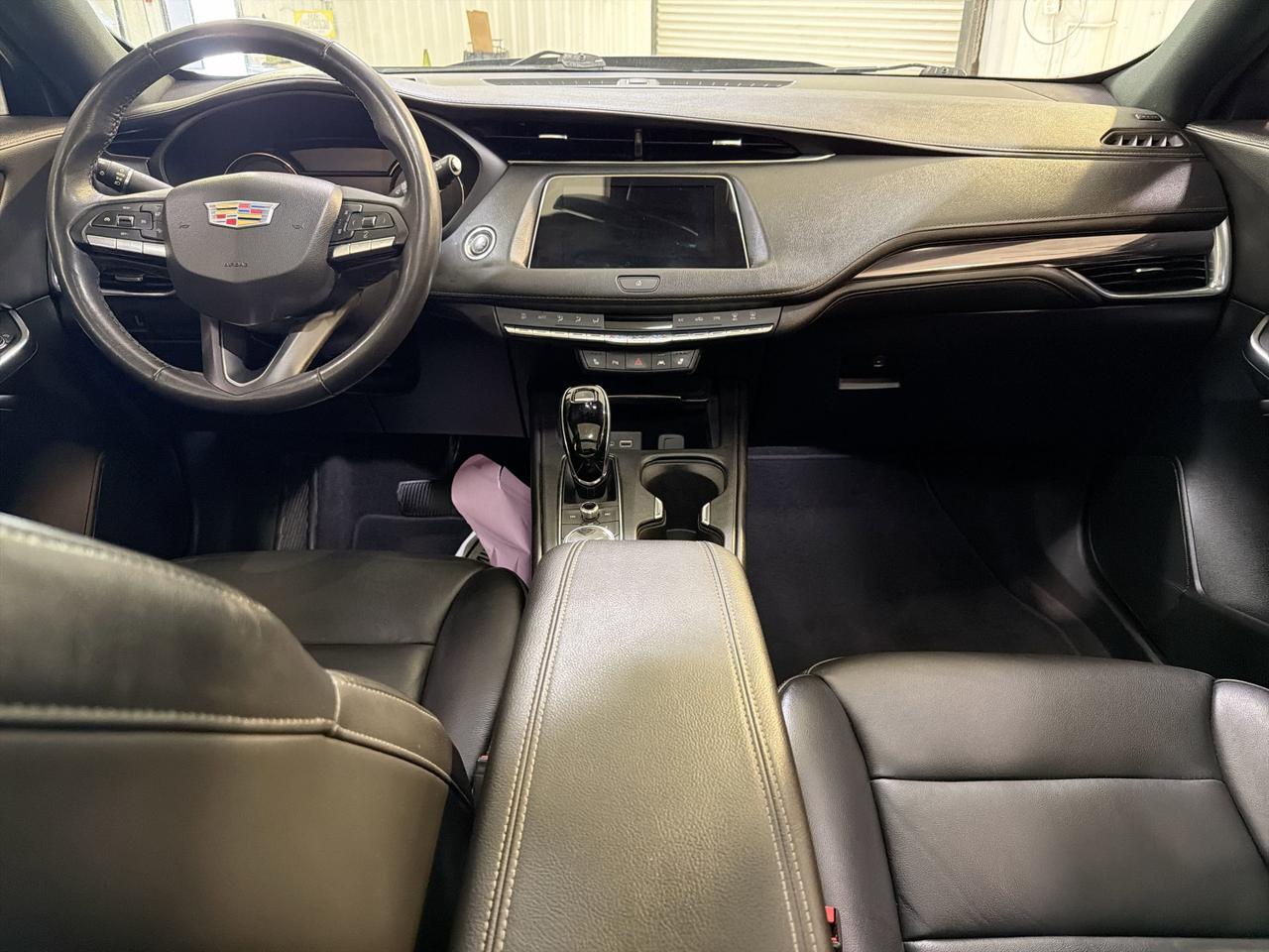 2022 Cadillac XT4 AWD Luxury San Antonio TX