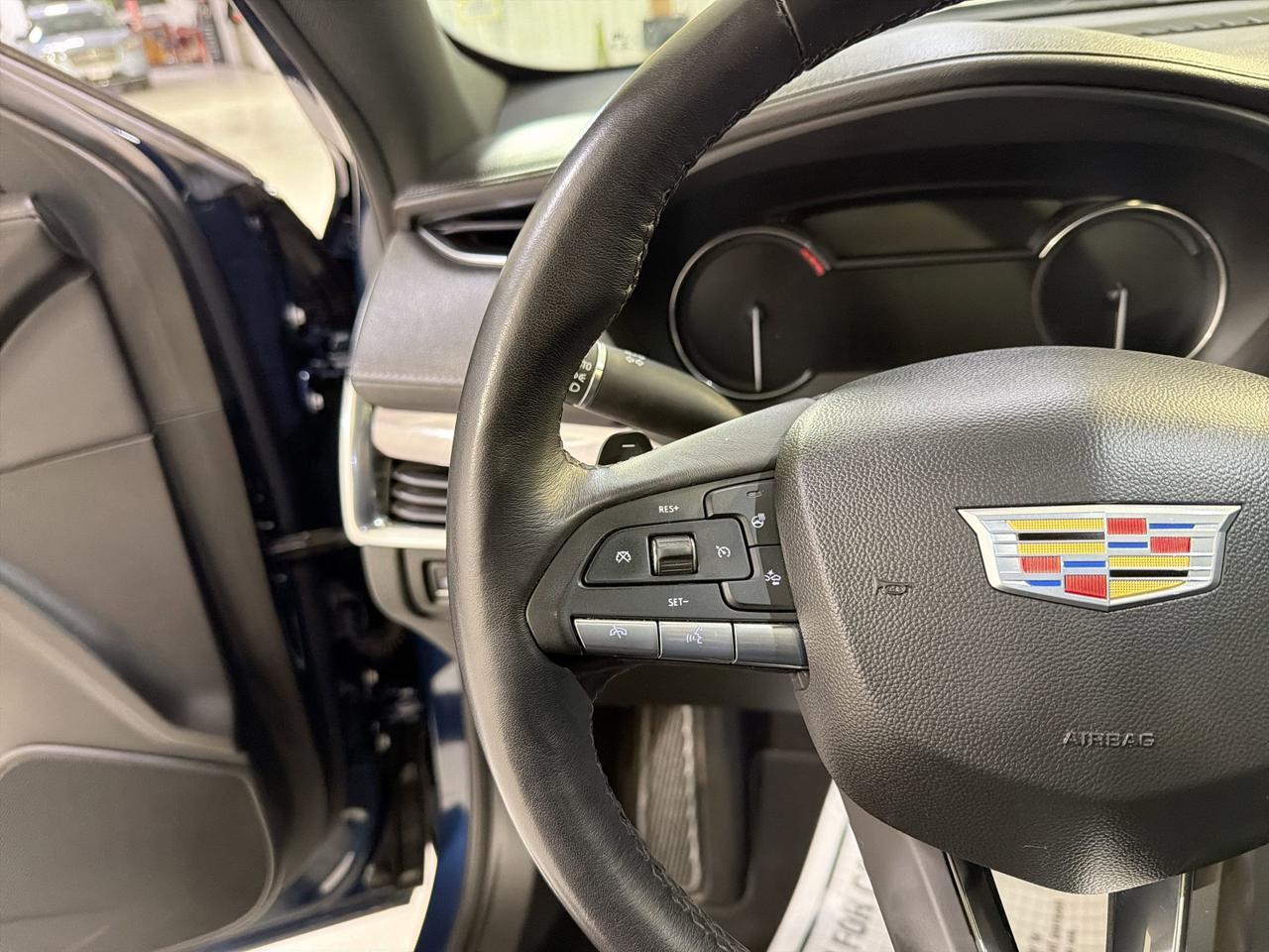 2022 Cadillac XT4 AWD Luxury San Antonio TX