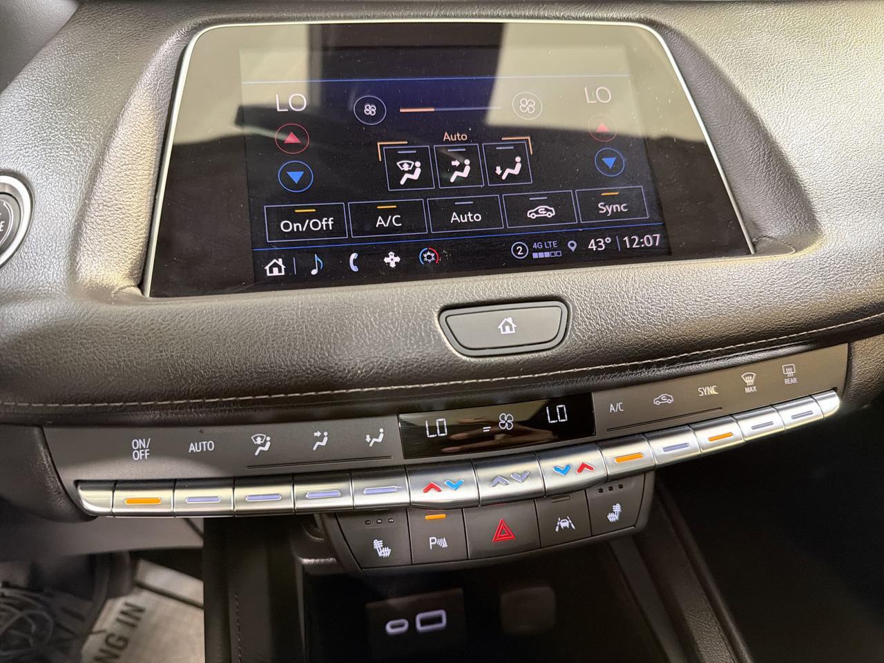 2022 Cadillac XT4 AWD Luxury San Antonio TX