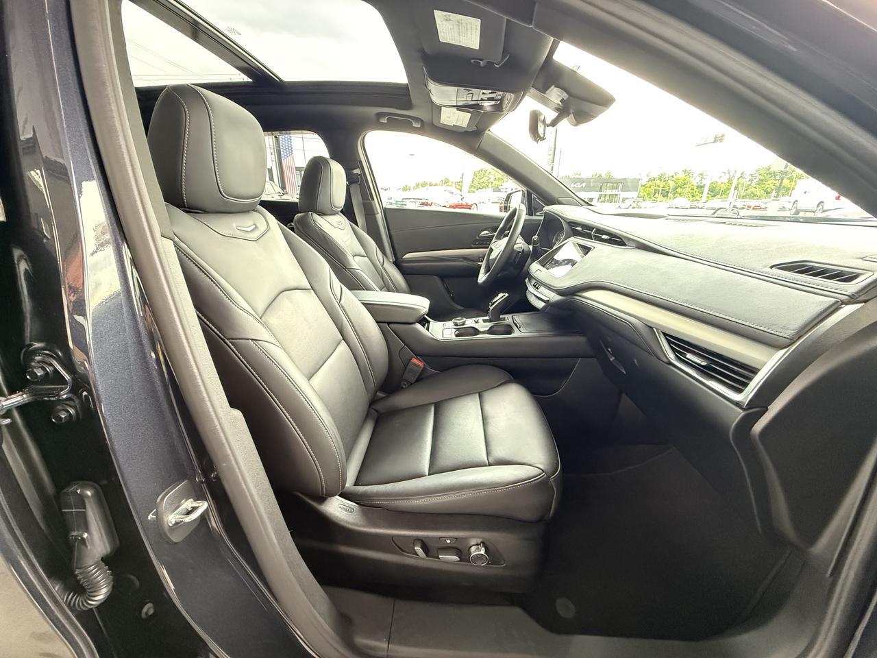 2022 Cadillac XT4 AWD Premium Luxury Knoxville TN
