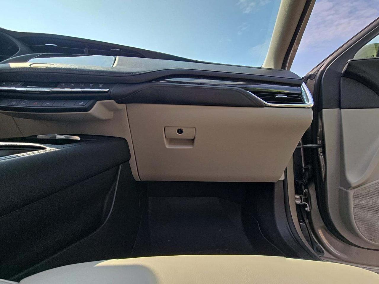 2022 Cadillac XT4 AWD Premium Luxury Knoxville TN