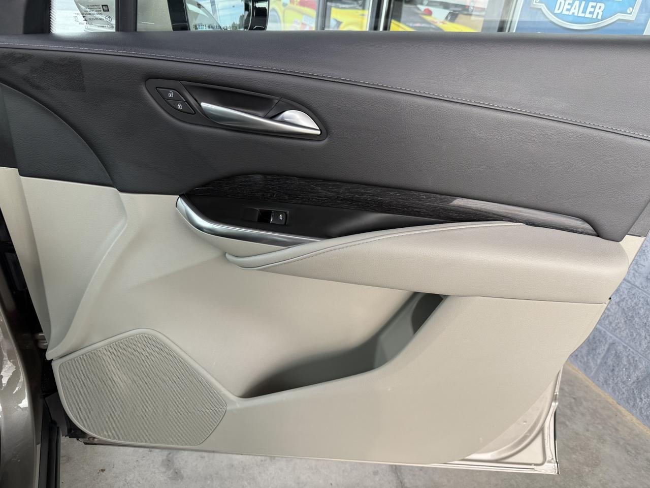 2022 Cadillac XT4 Premium Luxury photo 32