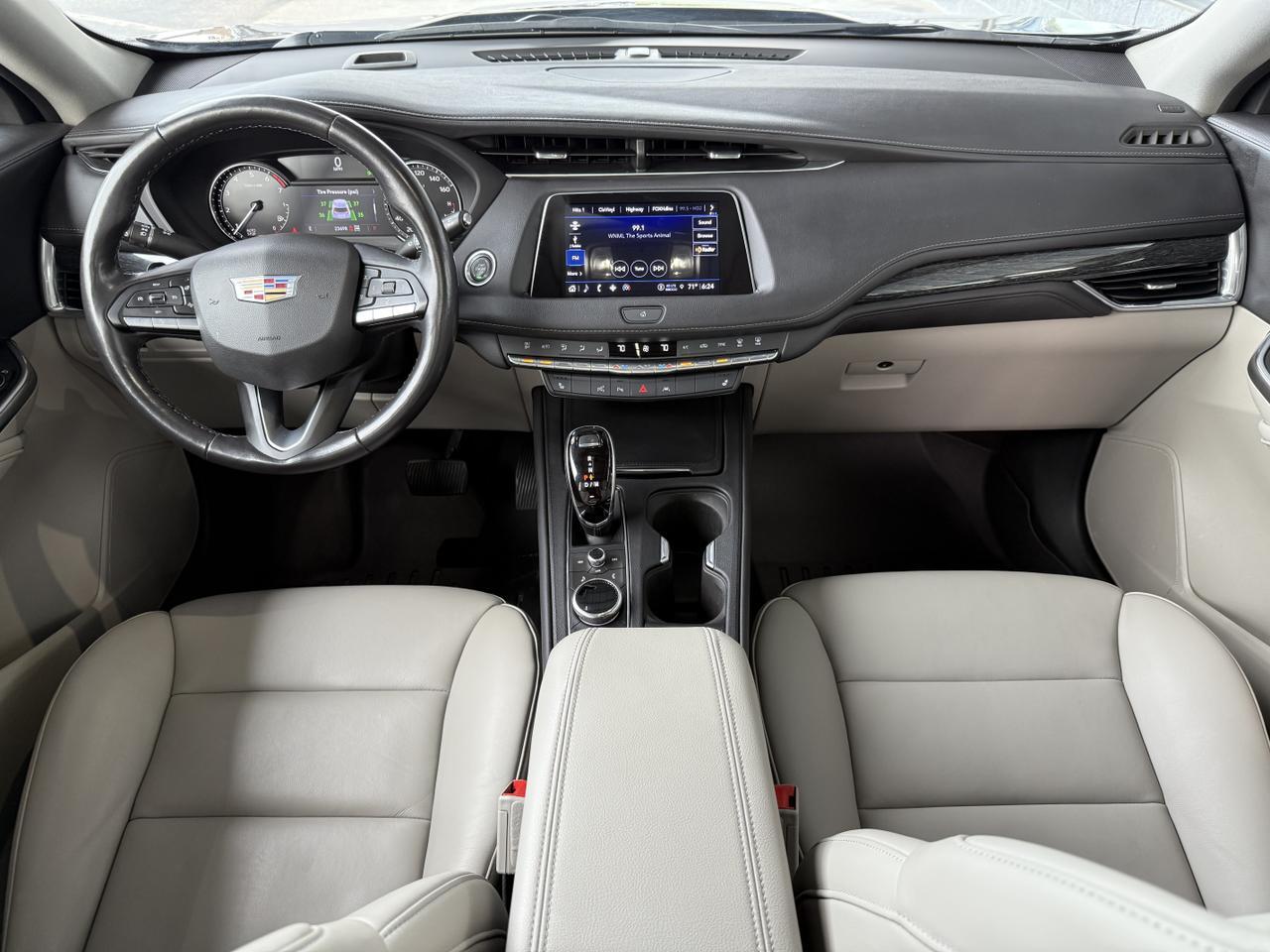 2022 Cadillac XT4 Premium Luxury photo 29