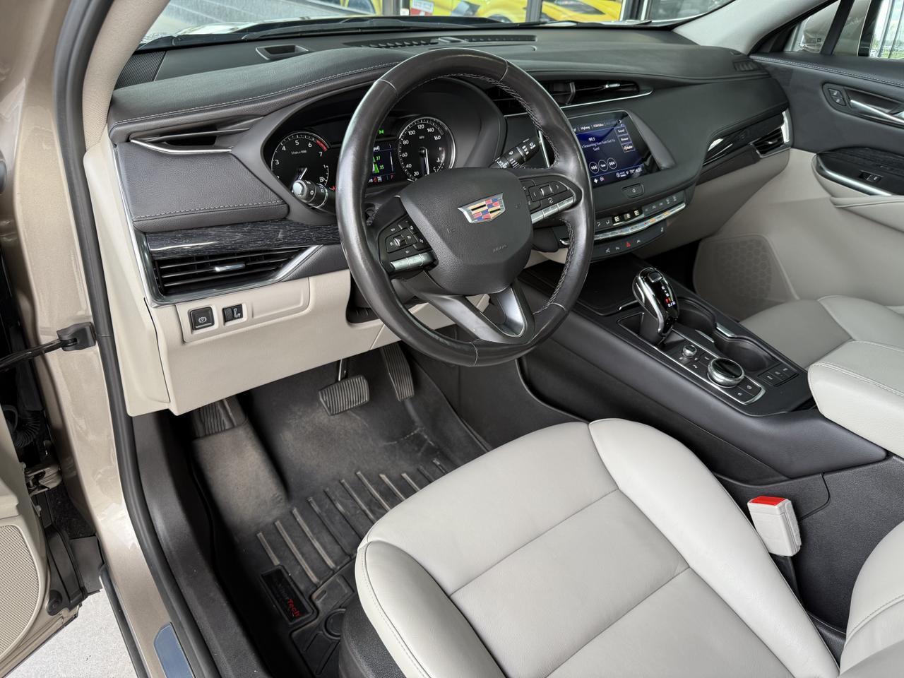 2022 Cadillac XT4 Premium Luxury photo 13