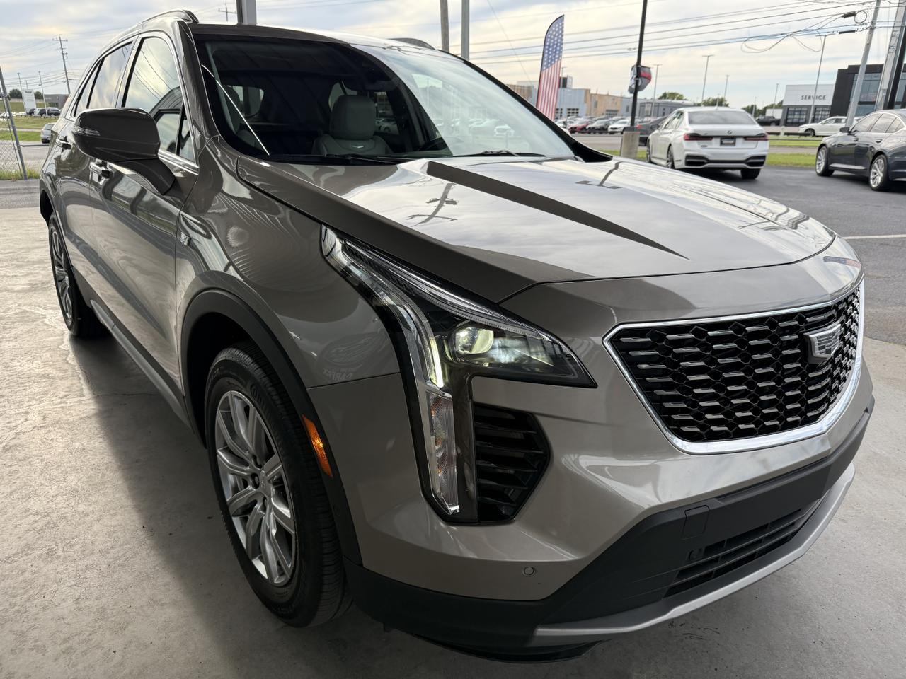 2022 Cadillac XT4 Premium Luxury photo 3