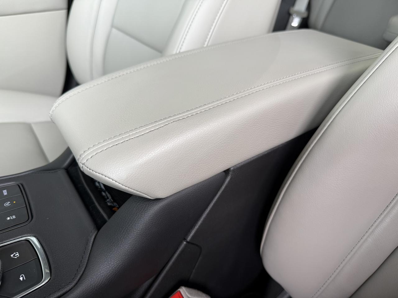 2022 Cadillac XT4 Premium Luxury photo 21