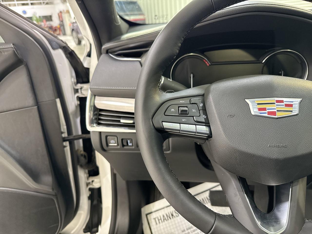 2022 Cadillac XT4 FWD Luxury San Antonio TX