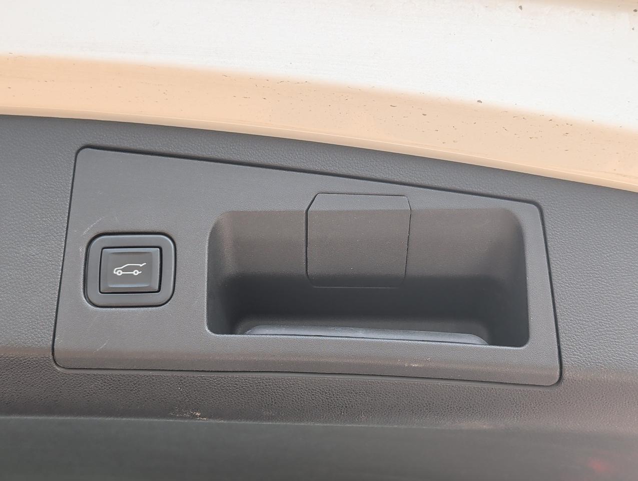 2022 Cadillac XT4 FWD Premium Luxury San Juan TX
