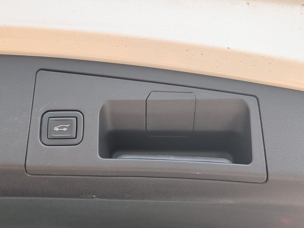 2022 Cadillac XT4 FWD Premium Luxury San Juan TX